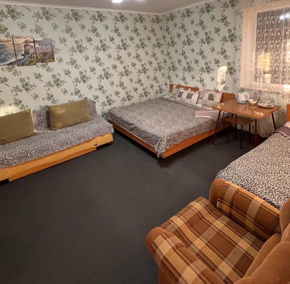 Podsolnukhi Guest House チョルポン・アタ エクステリア 写真