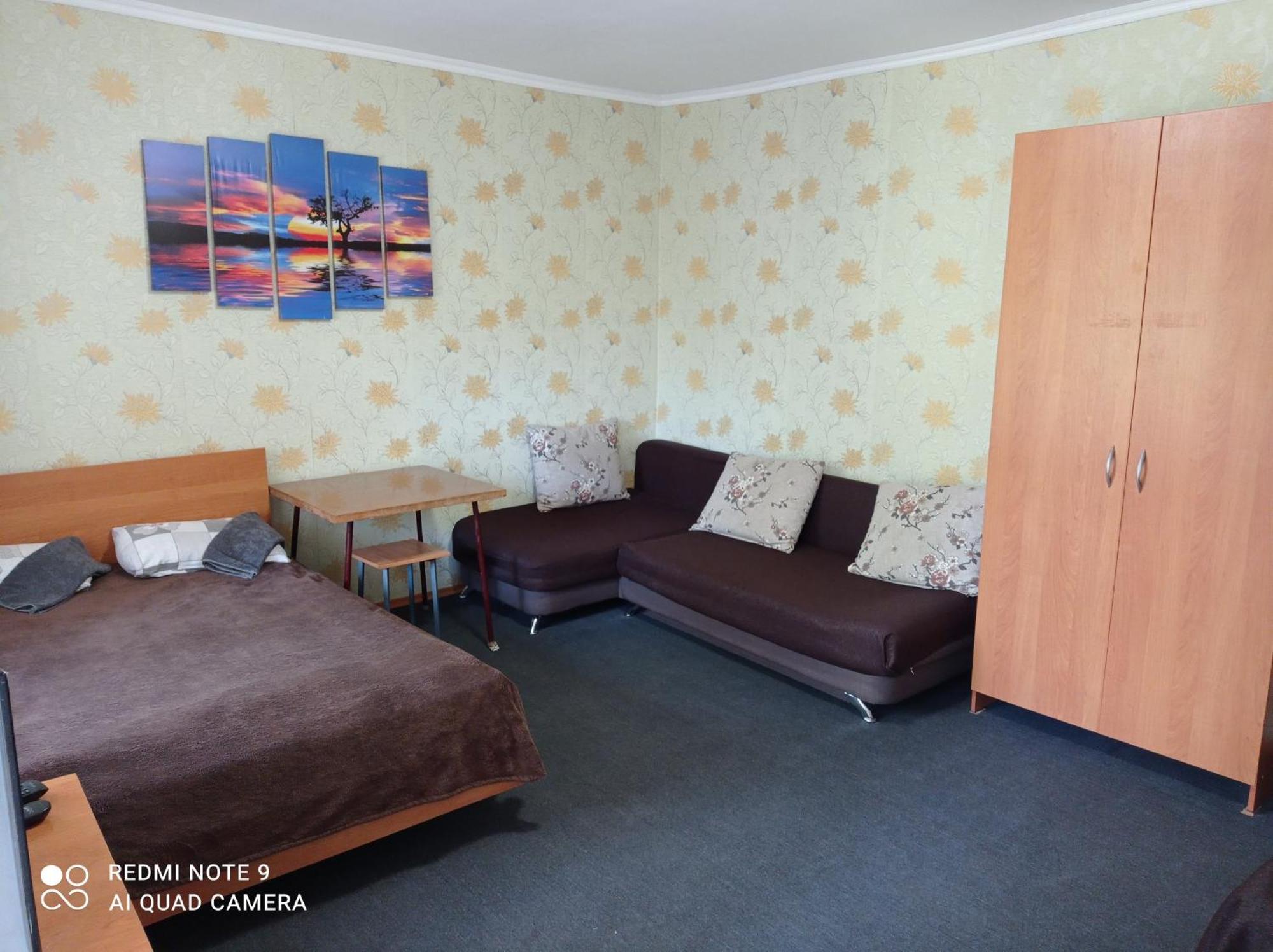 Podsolnukhi Guest House チョルポン・アタ エクステリア 写真